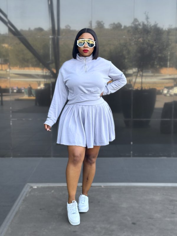 Women Casual Pleated Skirt & Pullover Sweater Set (B31777)