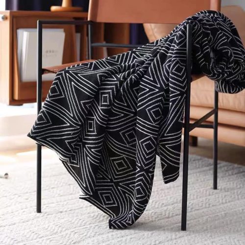 Black Geometric Pattern Knitted Blanket