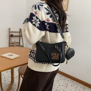 Woman's Elegant Cross Body Bag - Image 2