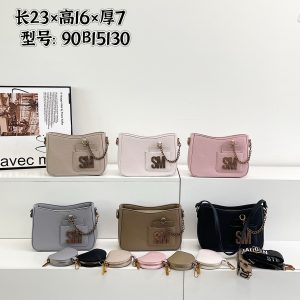 Woman's Elegant Cross Body Bag - Image 5
