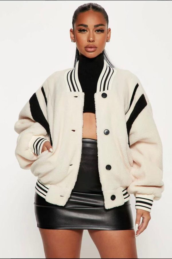 Women Loose Long Sleeve Patchwork Contrast Stripes Faux Shearling Pocket Jacket (B31839)