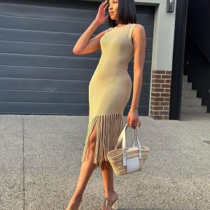 Woman's Knitted Tussle Midi Fringe Dress (YB21022) - Image 4