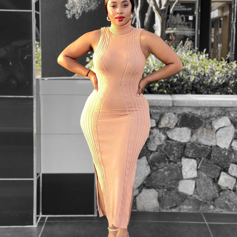 Woman's Knitted Bodycon Maxi Dress (W4419)