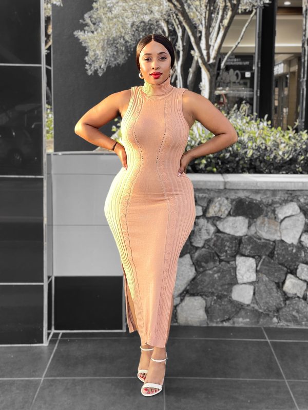 Woman's Knitted Bodycon Maxi Dress (W4419)