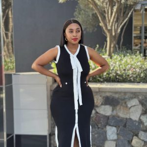 Elegant V Neck Patchwork Knitted Long Dress (YB21009)