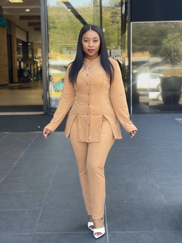 Women's Elegant Long sleeve  Buttoned Jacket And Pants Two-Piece Set (B31679)